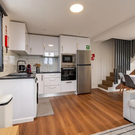 Sophia House By Sam * Canhas